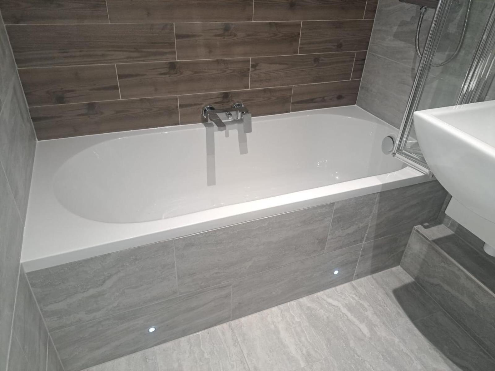 Bournemouth Hot Tub & Sauna Holiday Let Buitenkant foto