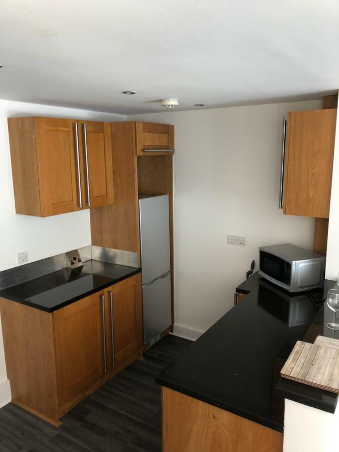 Bournemouth Hot Tub & Sauna Holiday Let Buitenkant foto