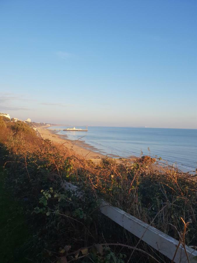 Bournemouth Hot Tub & Sauna Holiday Let Buitenkant foto