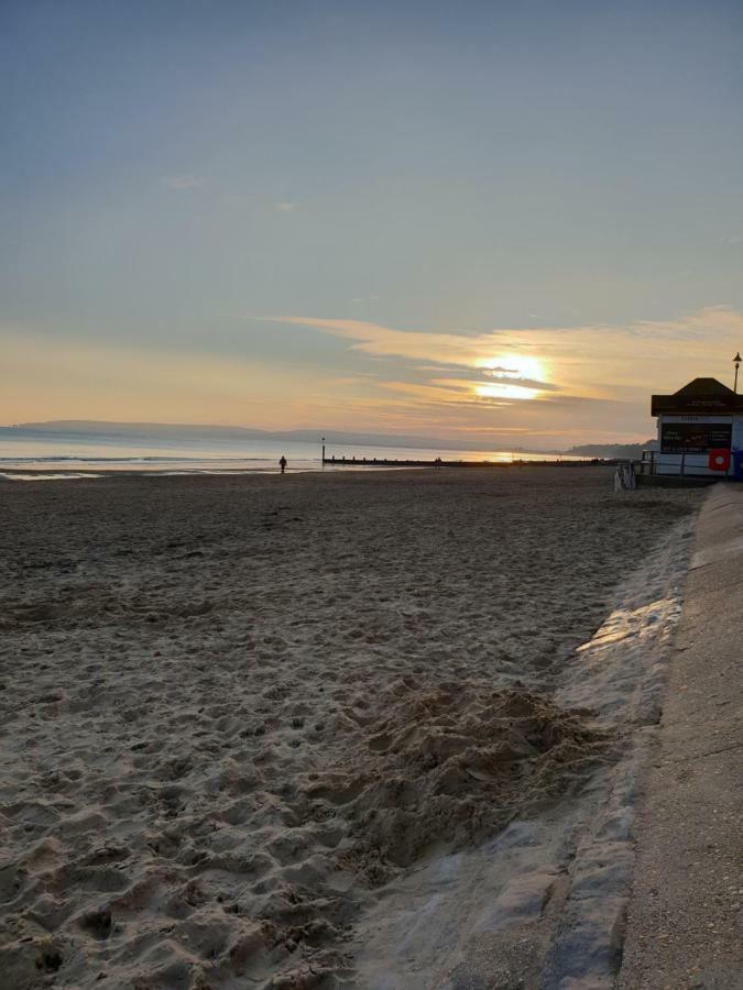 Bournemouth Hot Tub & Sauna Holiday Let Buitenkant foto